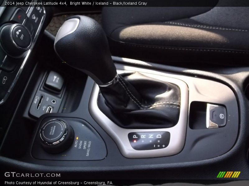 Bright White / Iceland - Black/Iceland Gray 2014 Jeep Cherokee Latitude 4x4