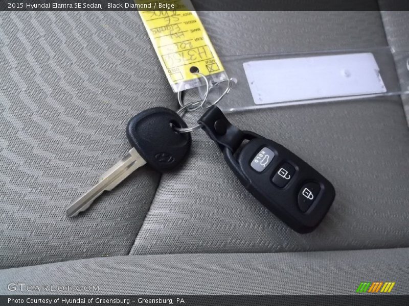 Black Diamond / Beige 2015 Hyundai Elantra SE Sedan