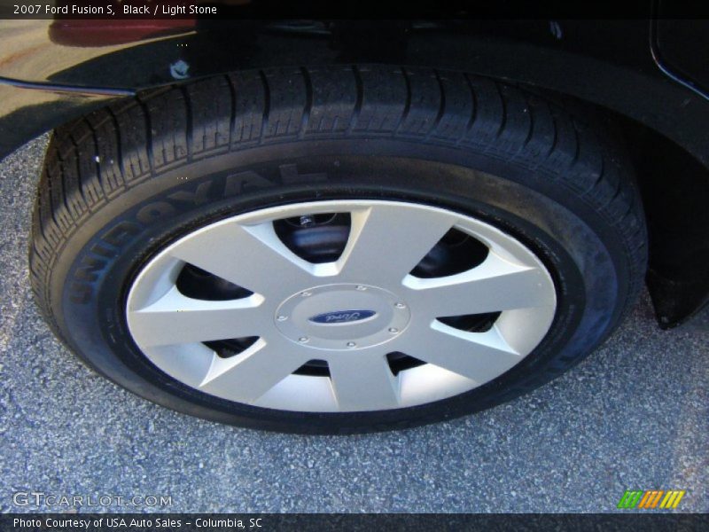 Black / Light Stone 2007 Ford Fusion S