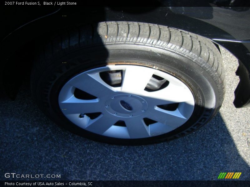 Black / Light Stone 2007 Ford Fusion S