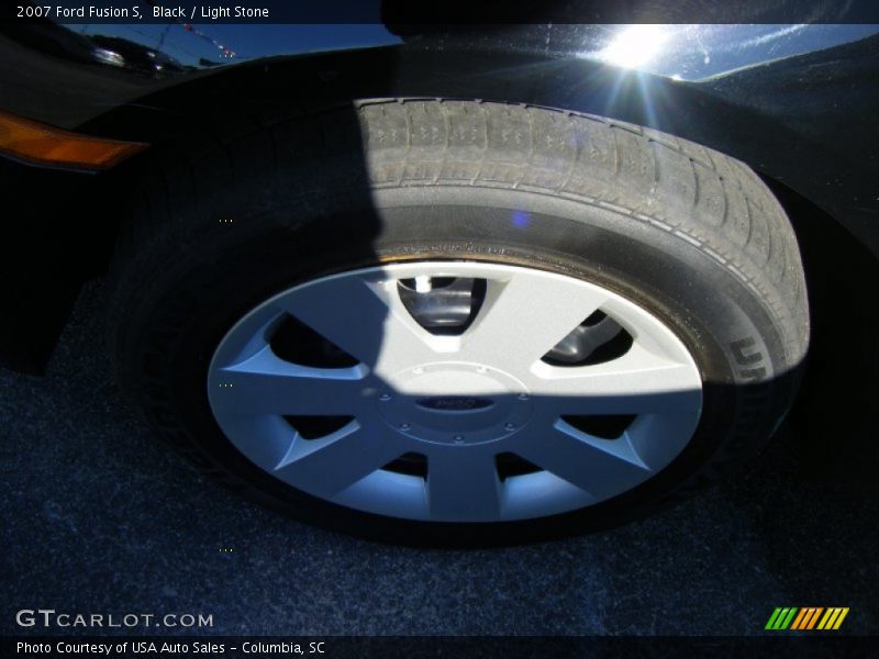 Black / Light Stone 2007 Ford Fusion S
