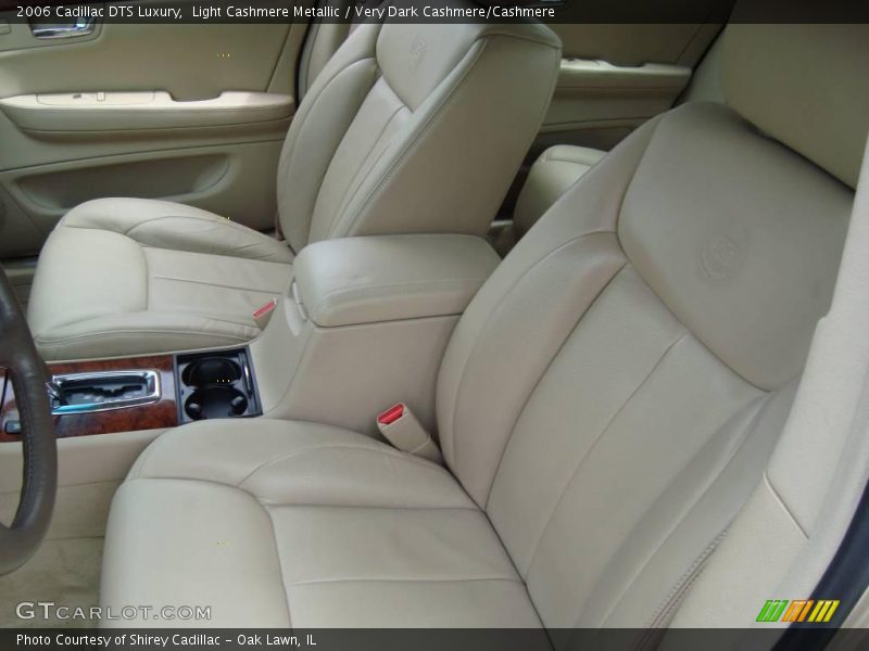 Light Cashmere Metallic / Very Dark Cashmere/Cashmere 2006 Cadillac DTS Luxury