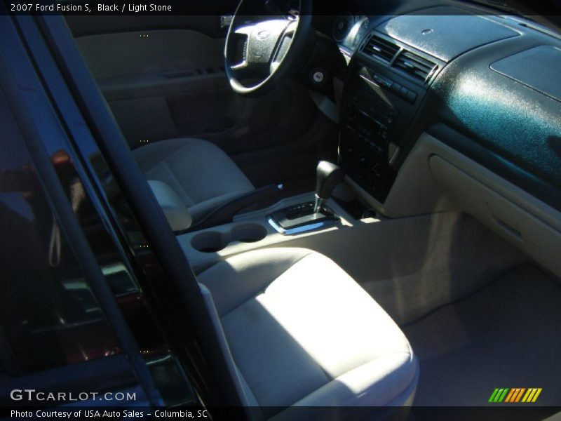 Black / Light Stone 2007 Ford Fusion S