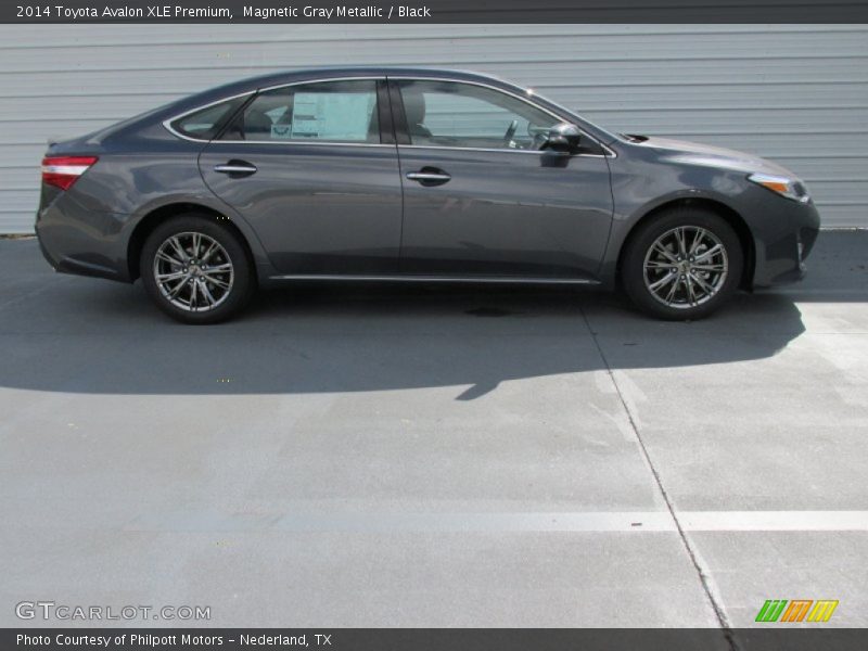 Magnetic Gray Metallic / Black 2014 Toyota Avalon XLE Premium