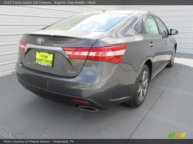 Magnetic Gray Metallic / Black 2014 Toyota Avalon XLE Premium