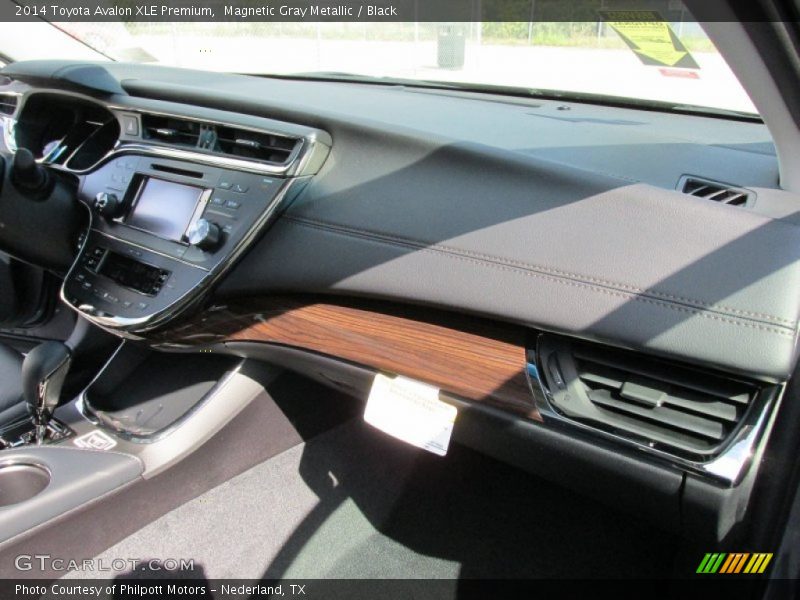 Magnetic Gray Metallic / Black 2014 Toyota Avalon XLE Premium