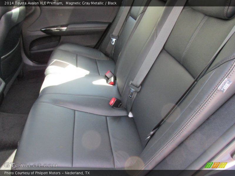Magnetic Gray Metallic / Black 2014 Toyota Avalon XLE Premium