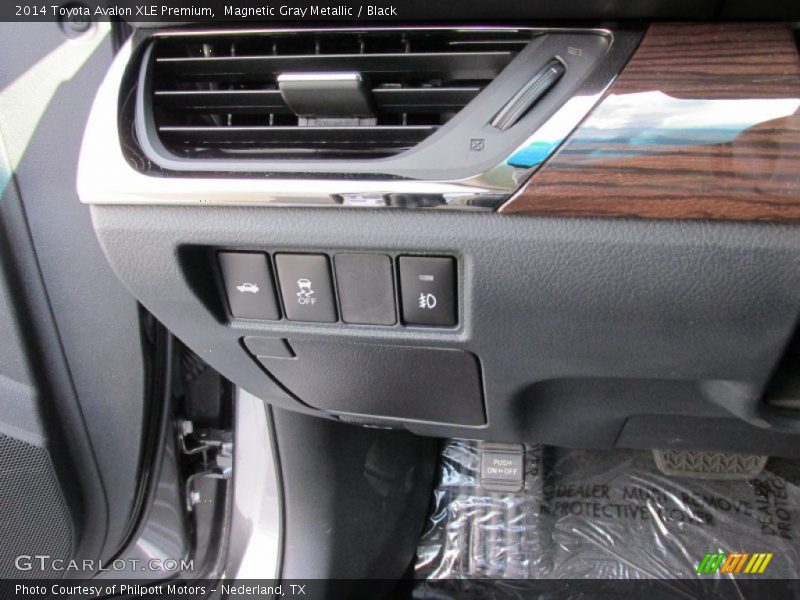 Magnetic Gray Metallic / Black 2014 Toyota Avalon XLE Premium