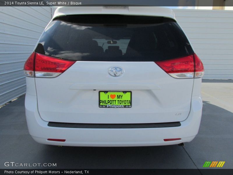 Super White / Bisque 2014 Toyota Sienna LE