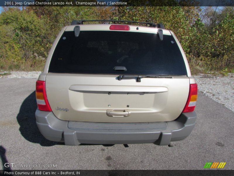 Champagne Pearl / Sandstone 2001 Jeep Grand Cherokee Laredo 4x4