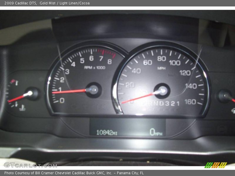 Gold Mist / Light Linen/Cocoa 2009 Cadillac DTS