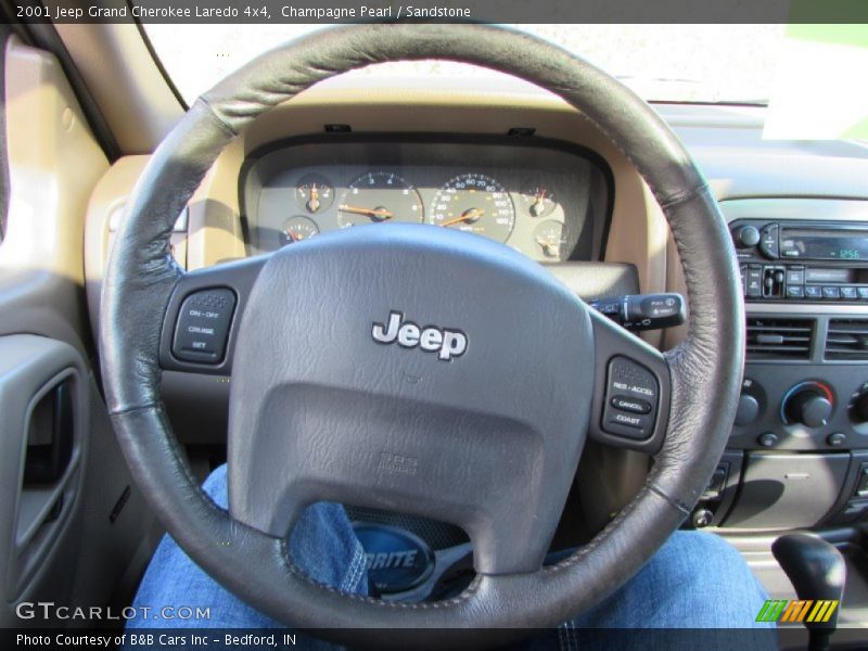 Champagne Pearl / Sandstone 2001 Jeep Grand Cherokee Laredo 4x4