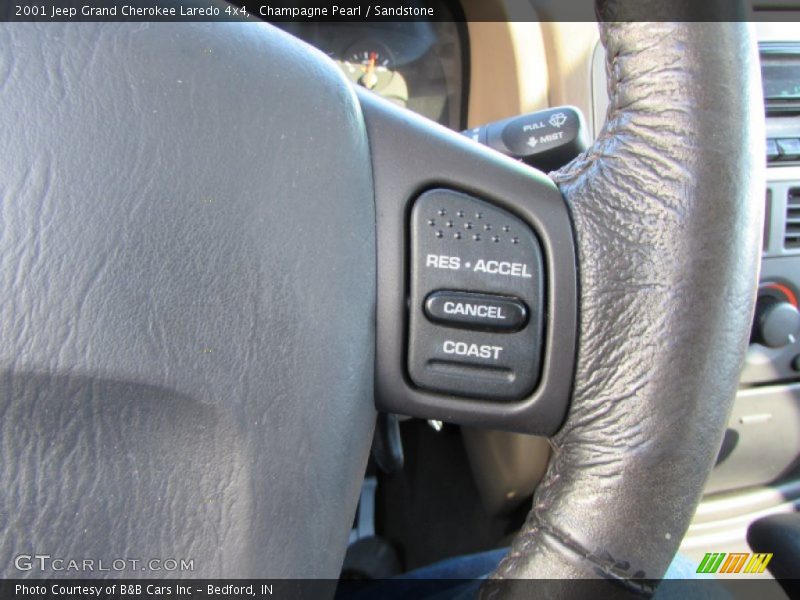 Champagne Pearl / Sandstone 2001 Jeep Grand Cherokee Laredo 4x4