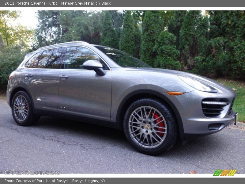 Meteor Grey Metallic / Black 2011 Porsche Cayenne Turbo