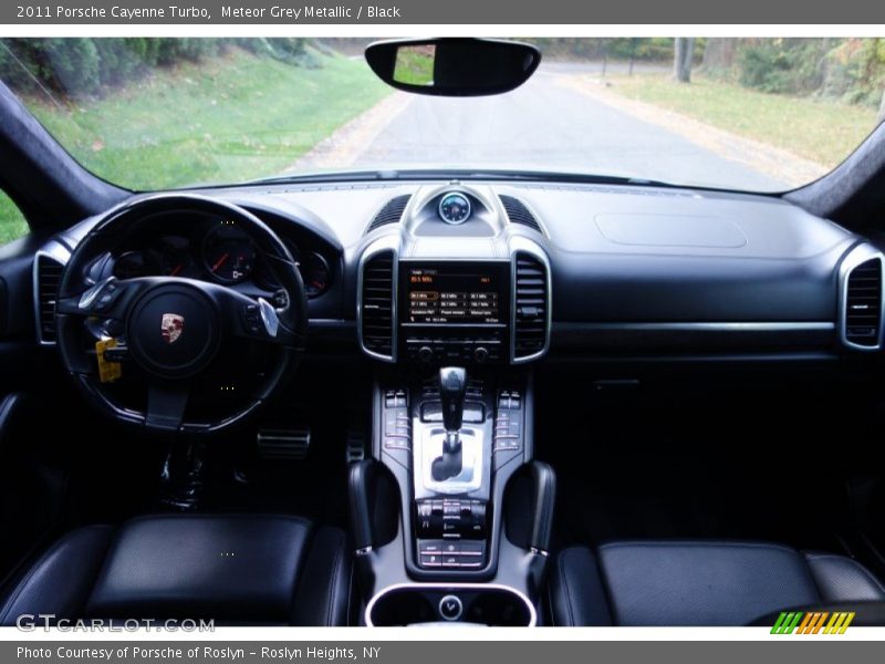 Meteor Grey Metallic / Black 2011 Porsche Cayenne Turbo