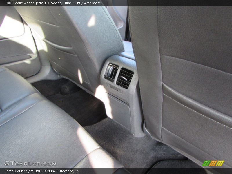 Black Uni / Anthracite 2009 Volkswagen Jetta TDI Sedan