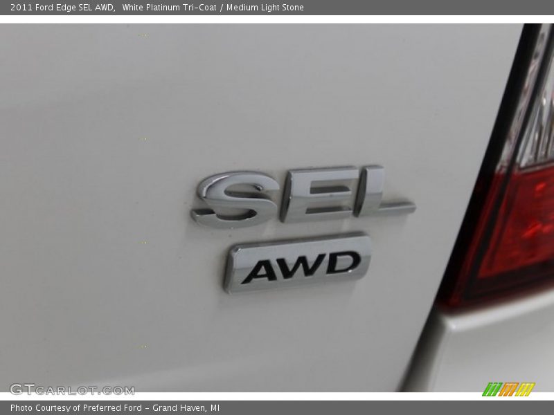 White Platinum Tri-Coat / Medium Light Stone 2011 Ford Edge SEL AWD