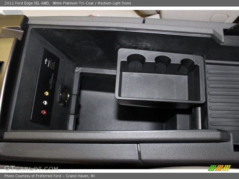 White Platinum Tri-Coat / Medium Light Stone 2011 Ford Edge SEL AWD