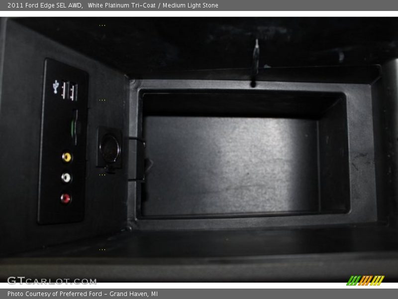 White Platinum Tri-Coat / Medium Light Stone 2011 Ford Edge SEL AWD