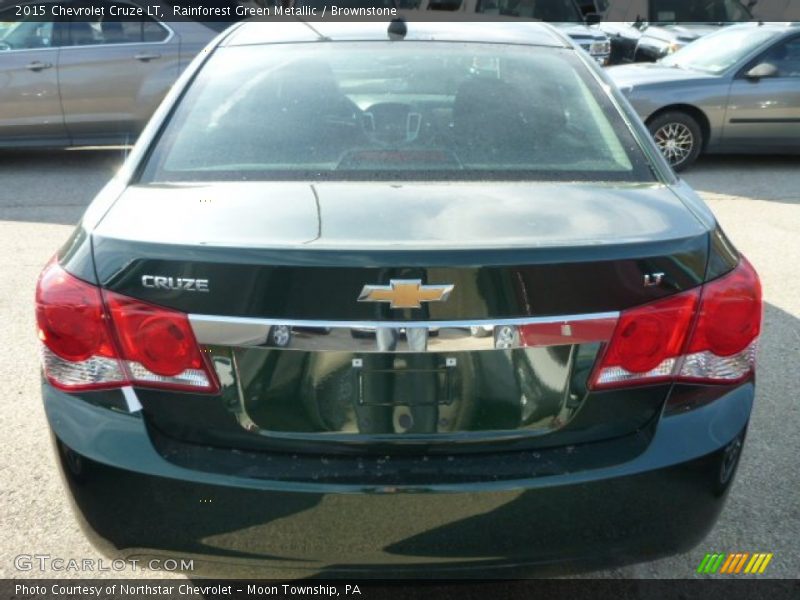 Rainforest Green Metallic / Brownstone 2015 Chevrolet Cruze LT