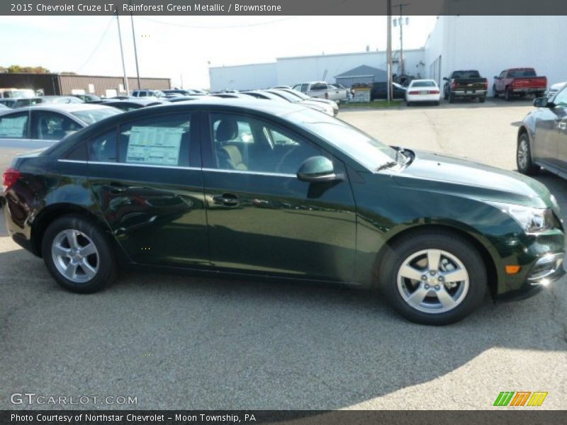 Rainforest Green Metallic / Brownstone 2015 Chevrolet Cruze LT