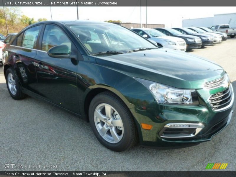 Rainforest Green Metallic / Brownstone 2015 Chevrolet Cruze LT