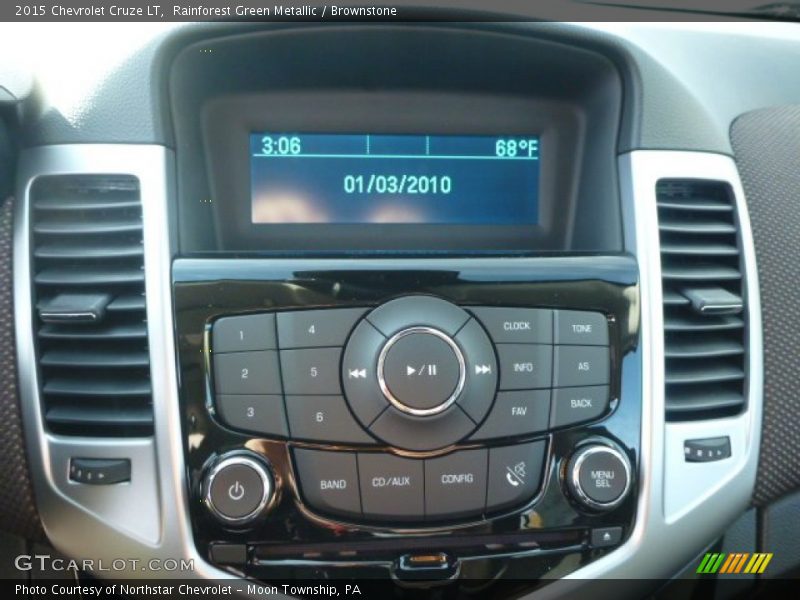 Rainforest Green Metallic / Brownstone 2015 Chevrolet Cruze LT