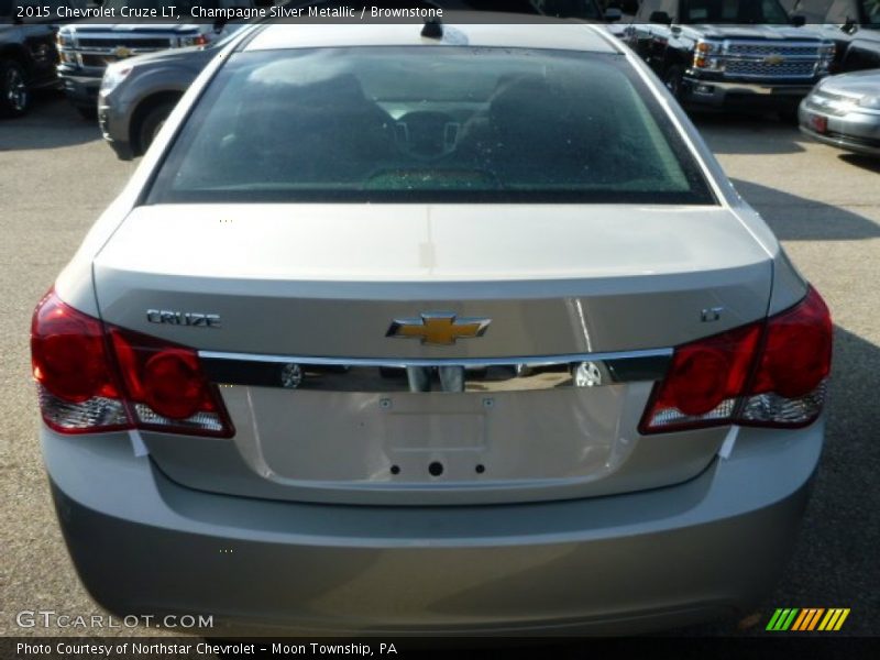 Champagne Silver Metallic / Brownstone 2015 Chevrolet Cruze LT