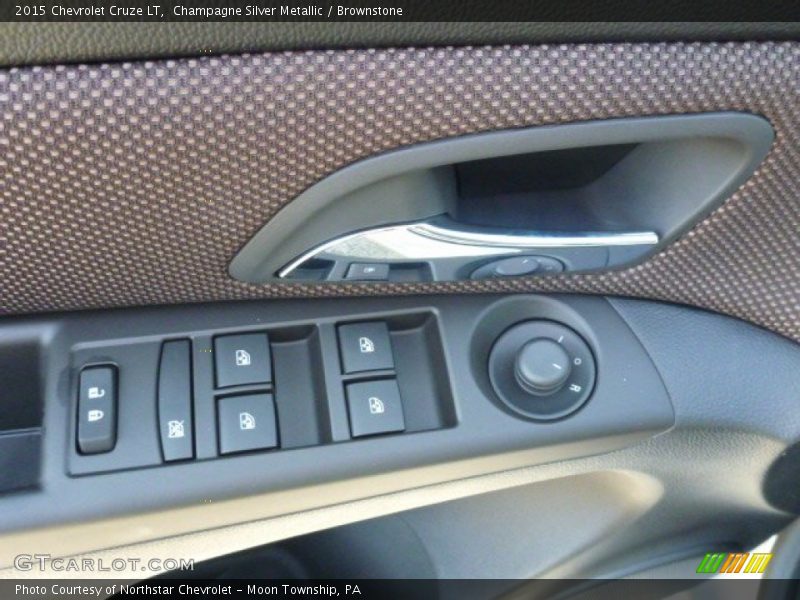 Champagne Silver Metallic / Brownstone 2015 Chevrolet Cruze LT