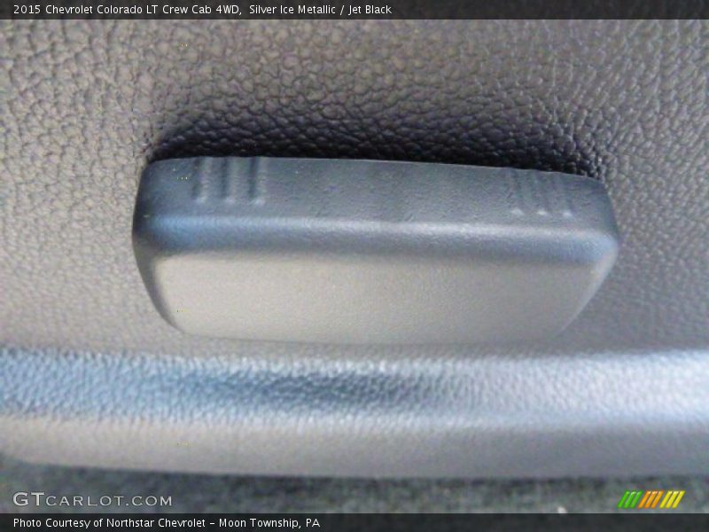 Silver Ice Metallic / Jet Black 2015 Chevrolet Colorado LT Crew Cab 4WD