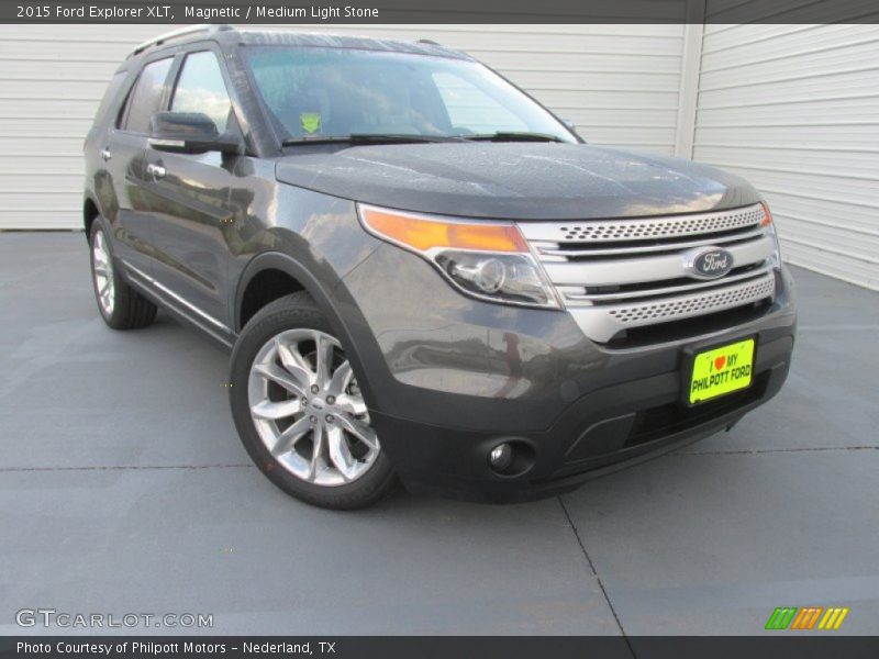 Magnetic / Medium Light Stone 2015 Ford Explorer XLT