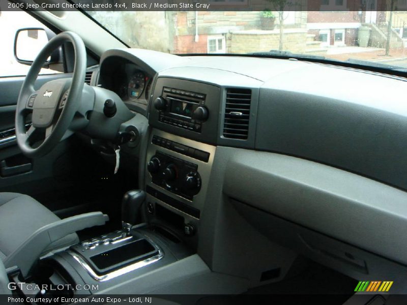 Black / Medium Slate Gray 2006 Jeep Grand Cherokee Laredo 4x4