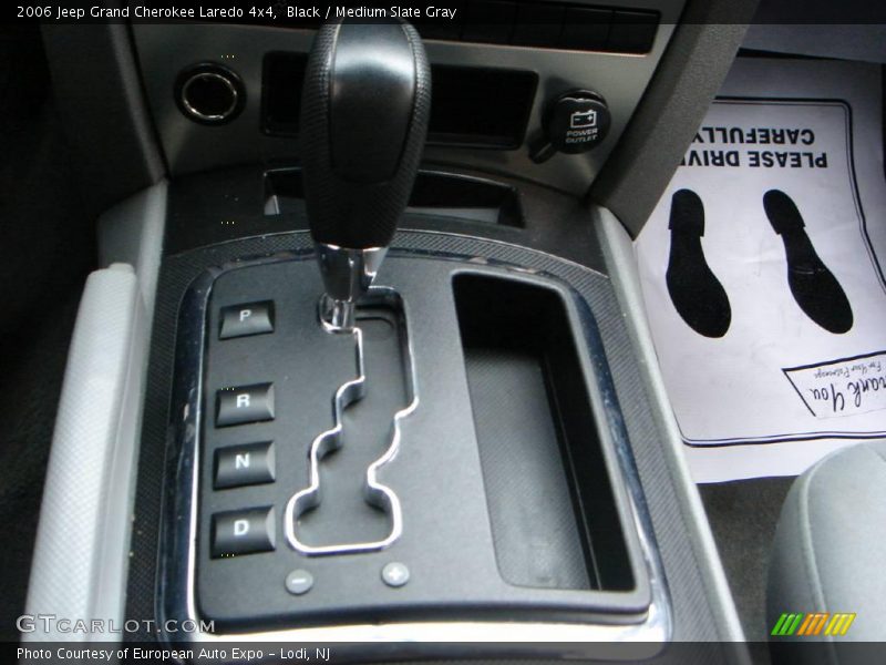 Black / Medium Slate Gray 2006 Jeep Grand Cherokee Laredo 4x4