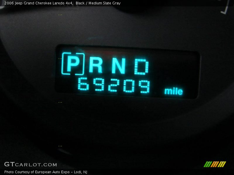 Black / Medium Slate Gray 2006 Jeep Grand Cherokee Laredo 4x4