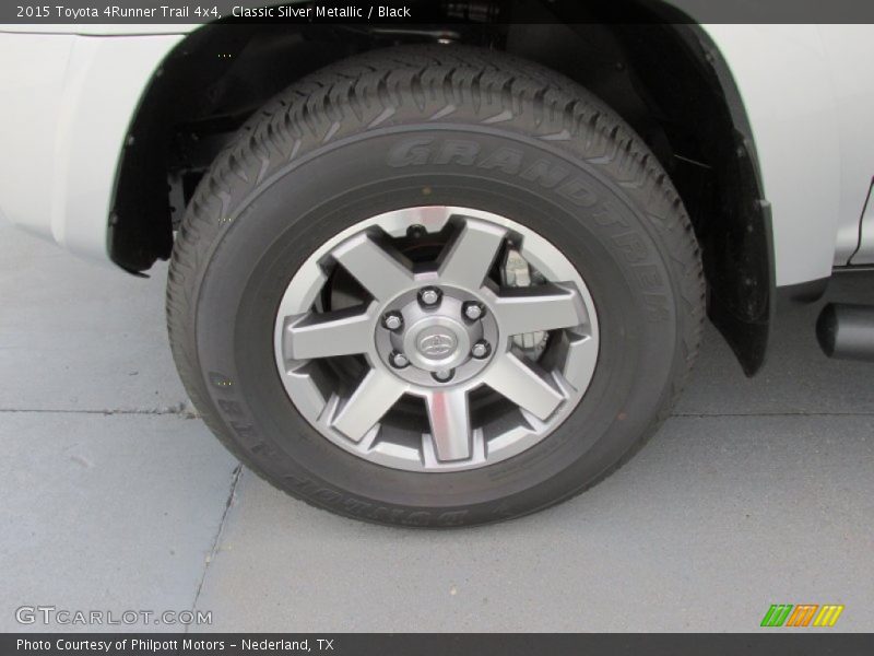 Classic Silver Metallic / Black 2015 Toyota 4Runner Trail 4x4