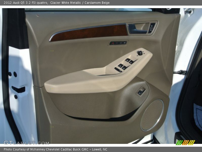 Glacier White Metallic / Cardamom Beige 2012 Audi Q5 3.2 FSI quattro