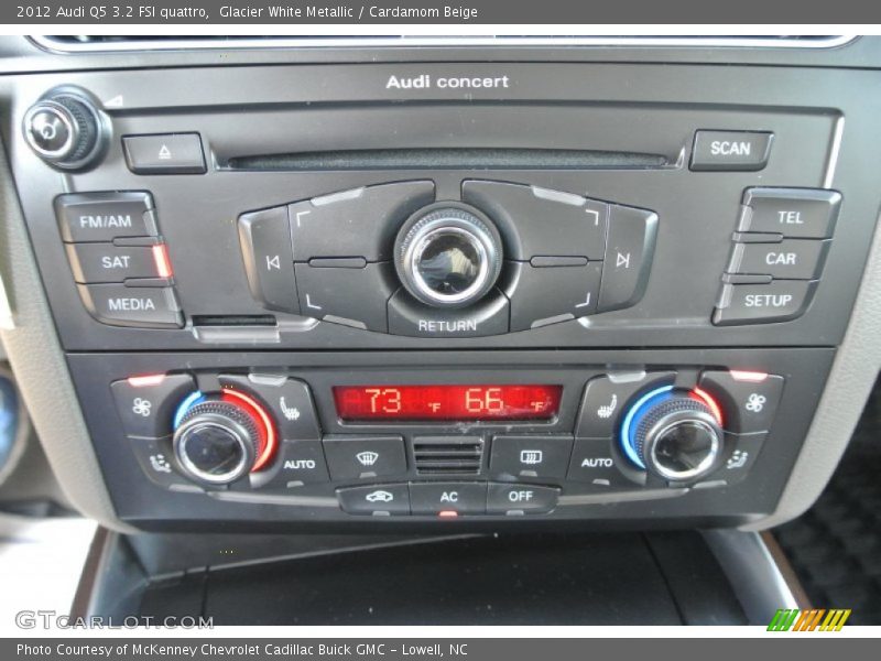 Glacier White Metallic / Cardamom Beige 2012 Audi Q5 3.2 FSI quattro