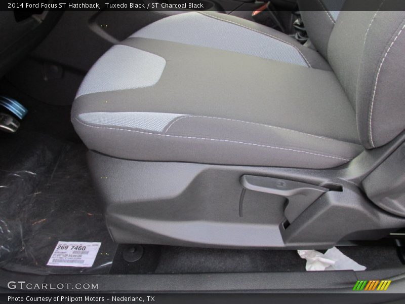 Tuxedo Black / ST Charcoal Black 2014 Ford Focus ST Hatchback