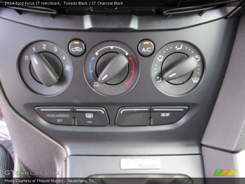 Tuxedo Black / ST Charcoal Black 2014 Ford Focus ST Hatchback