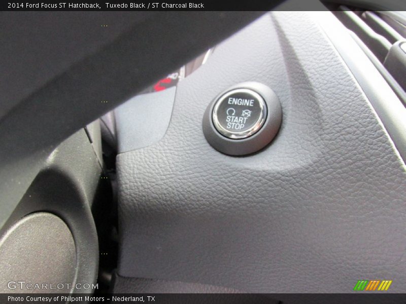 Tuxedo Black / ST Charcoal Black 2014 Ford Focus ST Hatchback