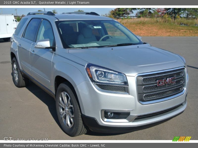 Front 3/4 View of 2015 Acadia SLT