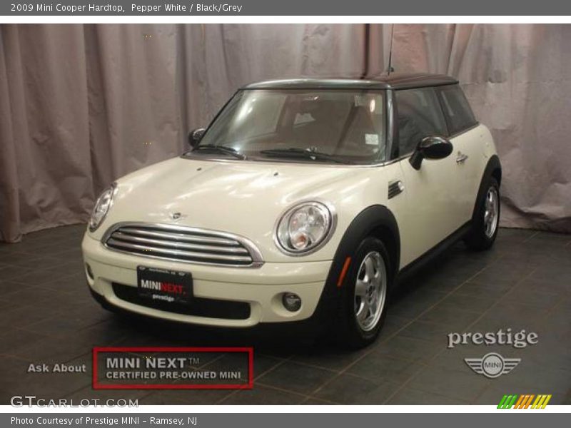 Pepper White / Black/Grey 2009 Mini Cooper Hardtop