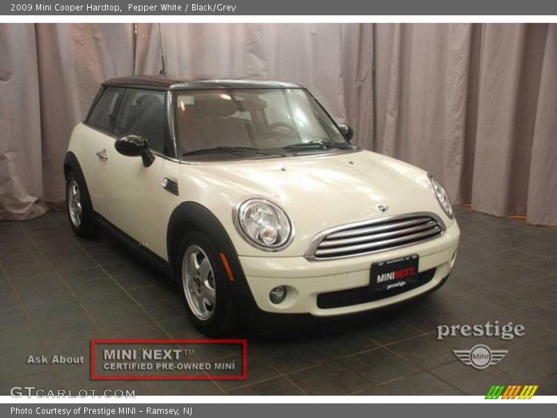 Pepper White / Black/Grey 2009 Mini Cooper Hardtop