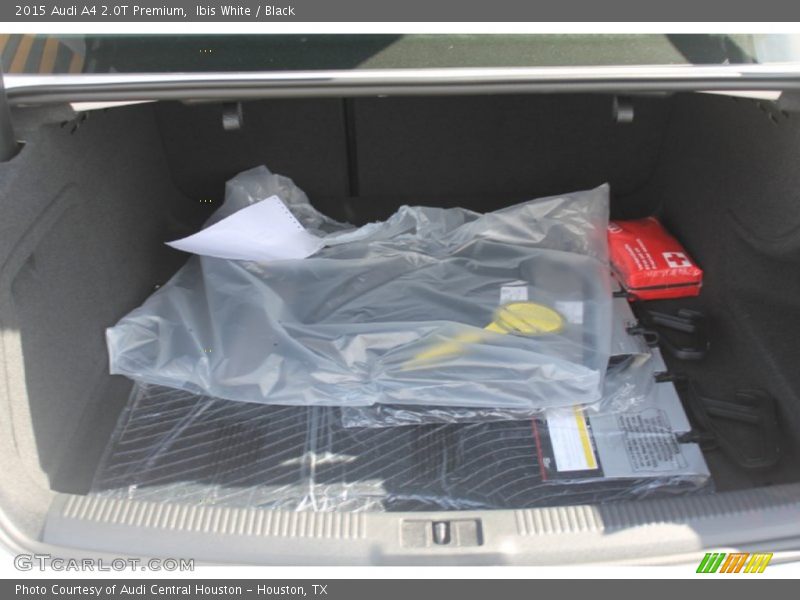 Ibis White / Black 2015 Audi A4 2.0T Premium