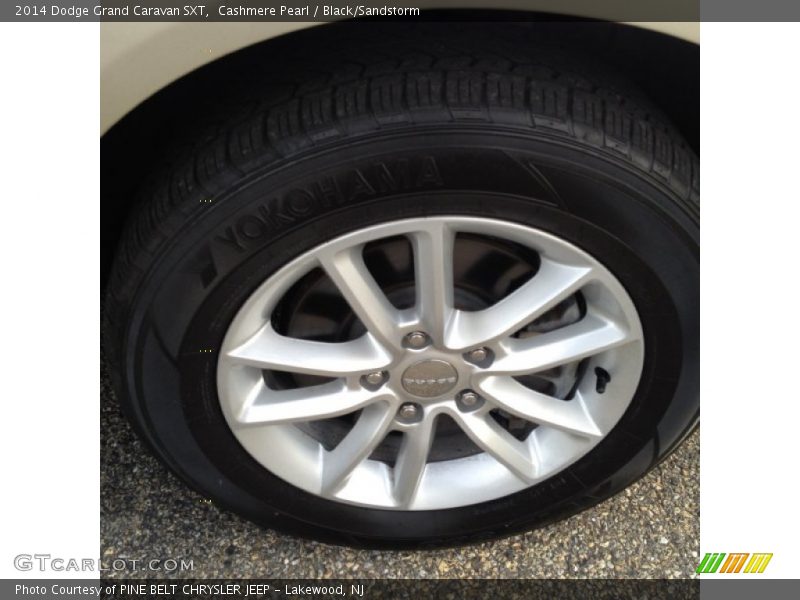 Cashmere Pearl / Black/Sandstorm 2014 Dodge Grand Caravan SXT