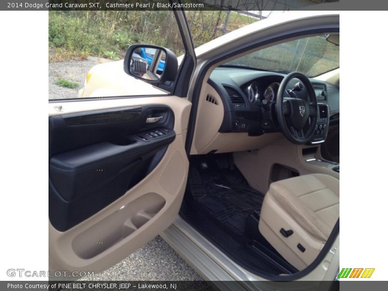 Cashmere Pearl / Black/Sandstorm 2014 Dodge Grand Caravan SXT
