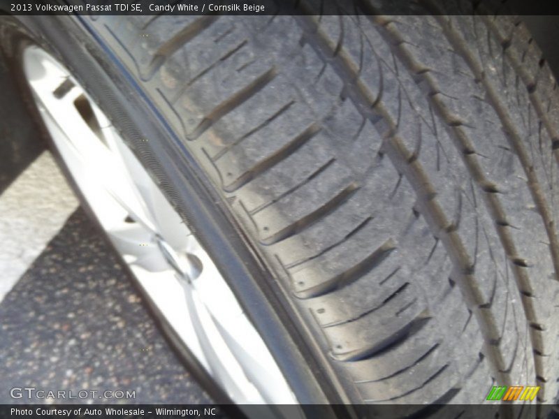 Candy White / Cornsilk Beige 2013 Volkswagen Passat TDI SE