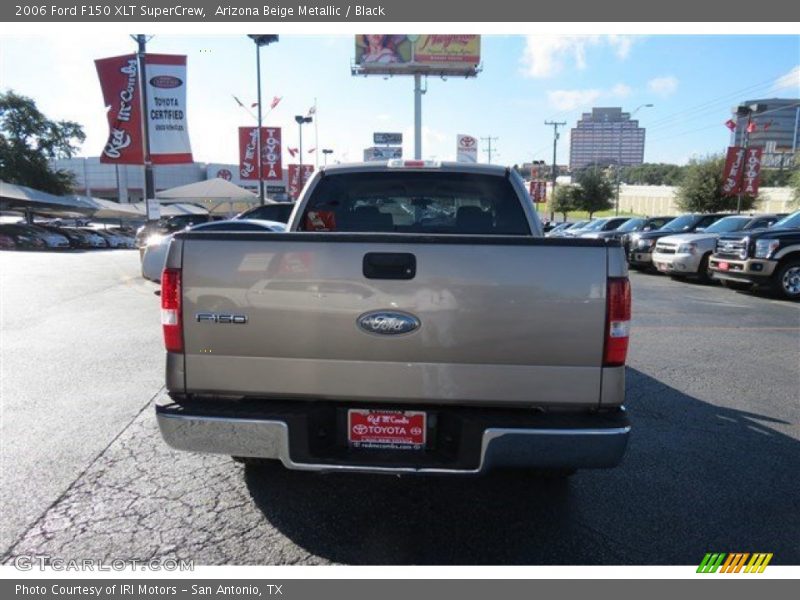 Arizona Beige Metallic / Black 2006 Ford F150 XLT SuperCrew