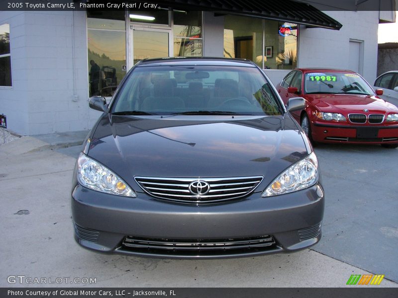 Phantom Gray Pearl / Gray 2005 Toyota Camry LE