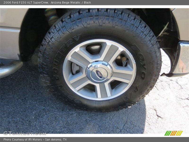 Arizona Beige Metallic / Black 2006 Ford F150 XLT SuperCrew